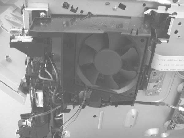 To remove the main fan and fan duct: Remove one screw (callout 2), and then remove the main fan and fan duct together.