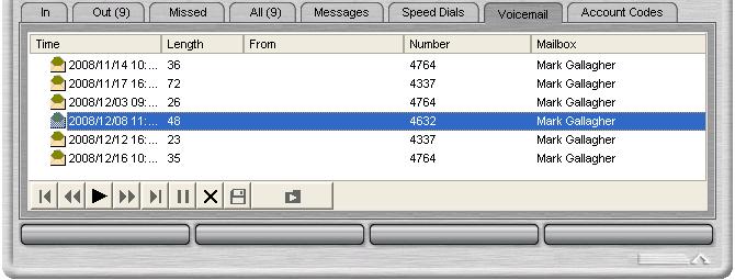 The user can also be configured to see the number of messages in selected hunt group mailboxes.