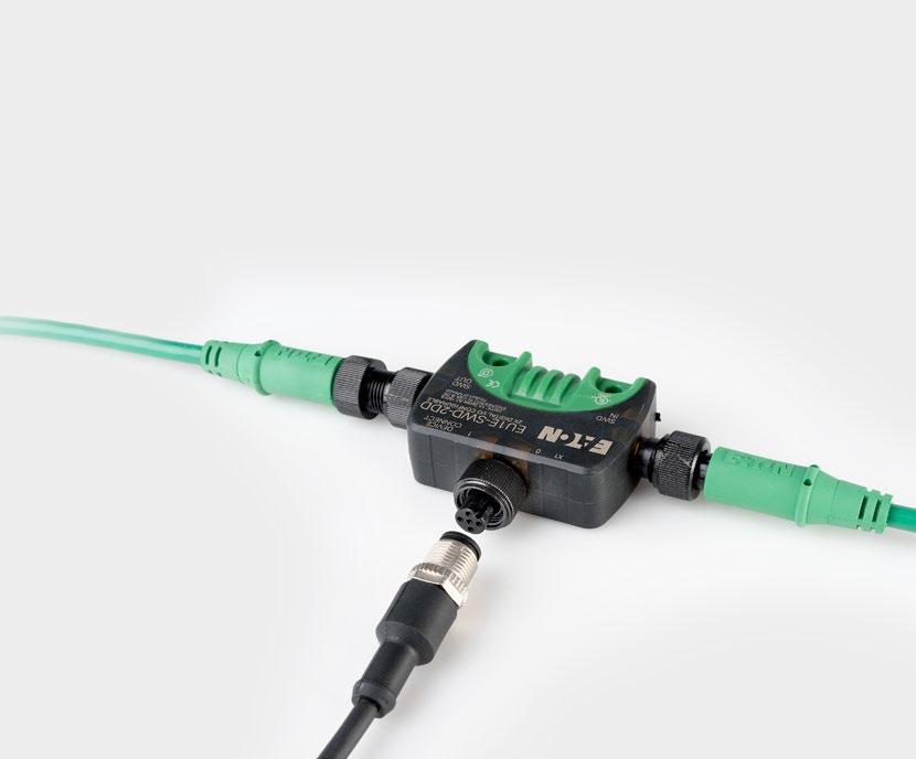 Direct connection to SmartWire-DT: The green ribbon cable connects pilot devices via the integrated M12 plug.