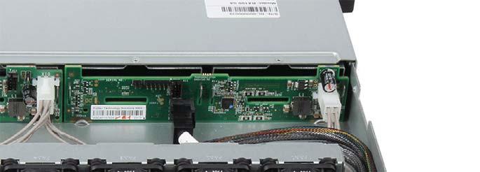 Hard disk drives / solid state drives Right side 4 x 2.5-inch HDD backplane (A3C40157828) Figure 61: Removing the 4 x 2.