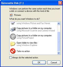 2 The memory card will appear in Computer (Windows Vista) or My Computer (Windows XP) as a removable disk.