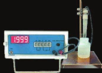 CH11182 WATER AND SOIL ANALYSIS KIT 3½ DIGIT LCD DISPLAY COVERING 5 PARAMETERS ph, Conductivity, TDS, ORP and Temperature. Battery cum mains operated, complete with accessories, fitted in briefcase.