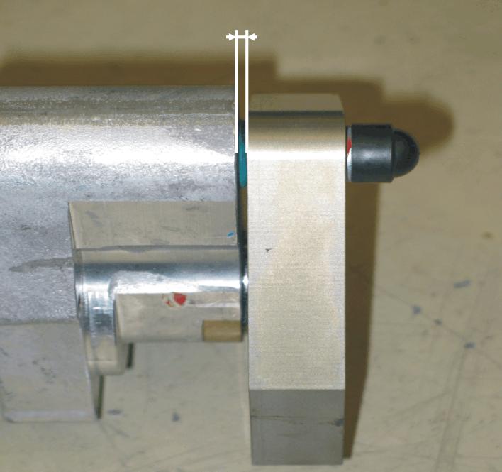 Fig. 6-9: Spindle opening of a retracted C gun motor Result Spindle opening 1 revolution of the motor Spindle opening < 1 revolution of the motor Activity ---------- Reduce the maximum opening in the