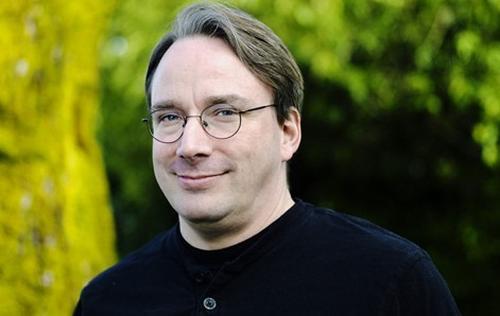 Git Created in 2005 by Linus Torvalds to maintain the Linux kernel.