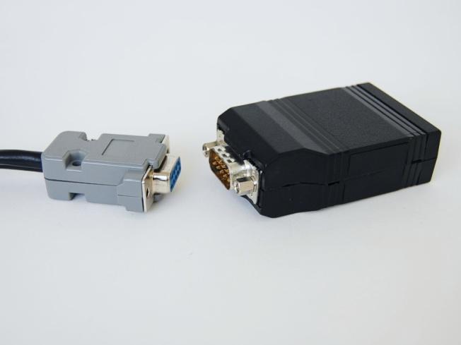 devices to Vi-PEC-AIM adaptor, supplied with the ECU, that takes bit rate