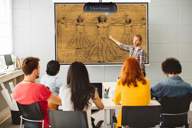 SuperColor Technology: Best in Class Colour Accuracy ViewSonic s proprietary SuperColor Technology offers a wider colour range than conventional DLP projectors, ensuring that users enjoy realistic