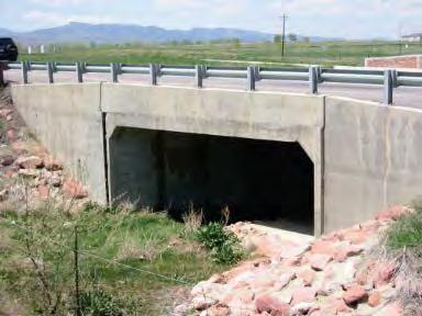 A conduit can also be designated to act as a culvert (see Figure 3-2) if a Culvert Inlet Geometry code number is assigned to it. These code numbers are listed in Appendix A.10.