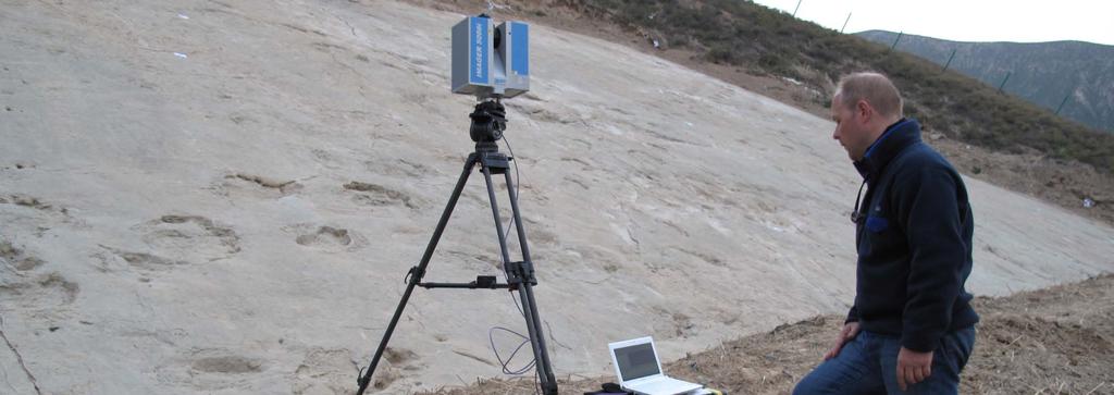 Methodology The Z+F IMAGER 5006i was the perfect choice for use of 3D scanning by teams of palaeontologists in the field to scan dinosaur excavations and dinosaur tracksites.