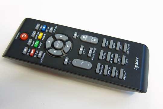 The remote control of Apaceren is not particularly exciting, but it contains most of the features you need.