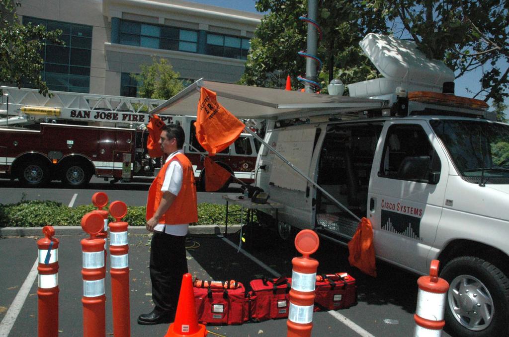 Figure 4. Cisco IPICS enables the Mobile Command Vehicle to manage incidents and work with outside agencies such as the San Jose Fire Department.