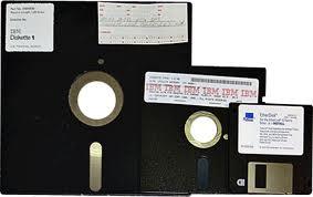 disks Optical media n CD (680 MB) n DVD (4.