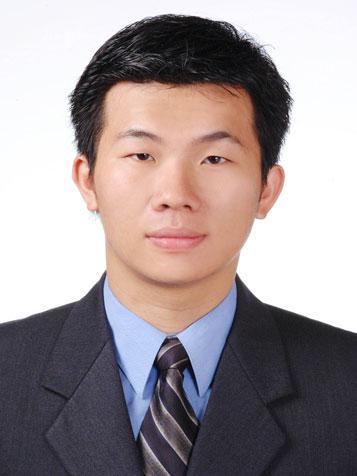 ROBUST BACKUP ROUTING PATHS IN AD HOC NETWORK 843 Chih-Chieh Chuang ( 莊智傑 ) was born in Kaohsiung, Taiwan on August 27, 1975. He received the B.S. degree from the Department of Computer Science and Information Engineering, Tamkang University, Taiwan.