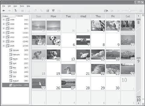 Years when images were shot are listed. 2Click the year. Images shot that year are displayed, arranged on the calendar by shooting date.