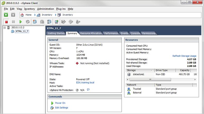The deployed XTMv virtual machine appears in the vsphere Inventory.