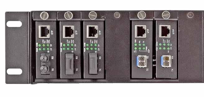 5/125 2000 m EL025V2 Fast Ethernet 10/100TX SC 100FX SM 9/125 10000 m Autonegotiation and Auto MDI/MDI-X External power supply included Single use or in Chassis (EL0CH1) Metal