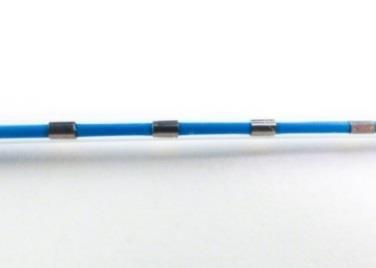 catheter with highly visible radio markers in