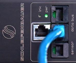 bus. The RJ45 connector for the network cable must be plugged into the Ethernet port: Connect the RJ45 Ethernet cable to the Ethernet port on the PDU and to the Ethernet connector on the LAN device;