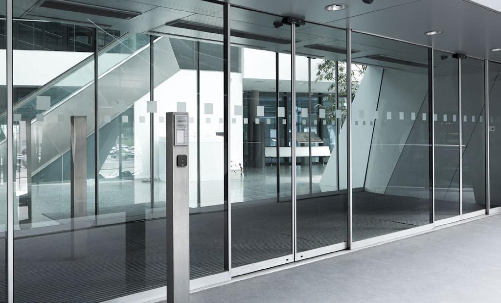 sliding doors, are actuated using the AirKey wall reader.