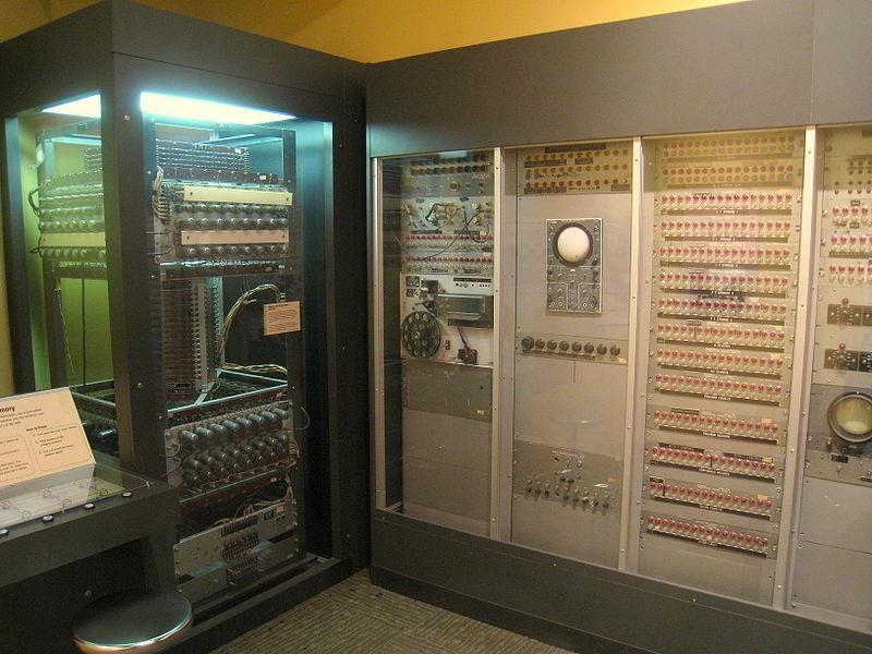 MIT Whirlwind computer (Late 1940 s) Originally