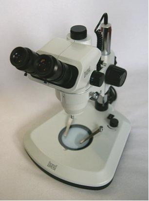 Hund Microscopy Wiloskop Stereo Microscopes : Versatile Instruments