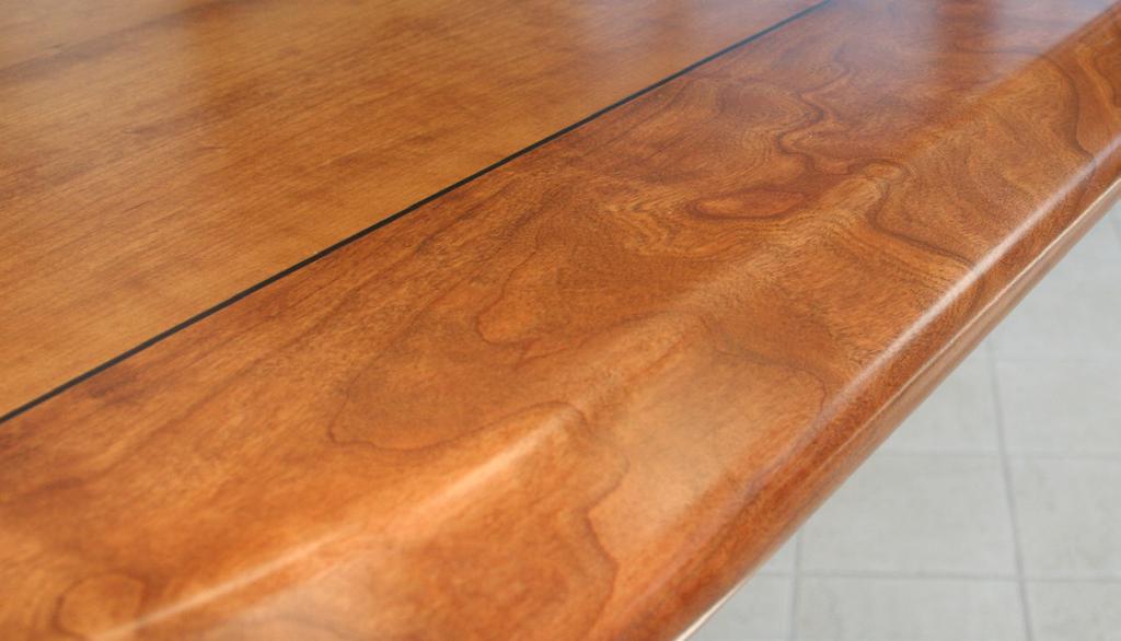 Inlay material is a high-end touch that eliminates the need for a desk pad.