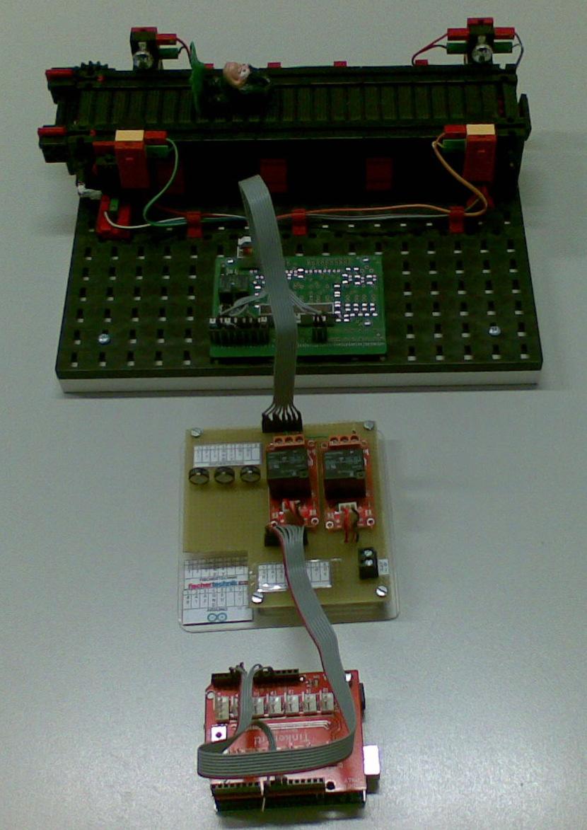 EXPERIMENT TITLE: Controlling a fischertechnik Conveyor Belt with Arduino board PRODUCTS USED: CHALLENGE: AUTHOR: CREDITS: Interface and control a conveyor belt model (24 Volts, fischertechnik) with
