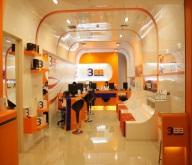 across 357 3BB stores, which include over 300 3BB shops/minishops in department stores and townhouses and various 3BB kiosks, in 76 provinces Door-to-door Approximately 43% of 3BB s sales are from