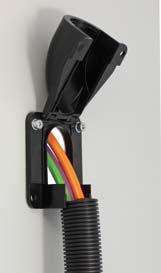 offers the possibility of routeing standard or pre-terminated cables in