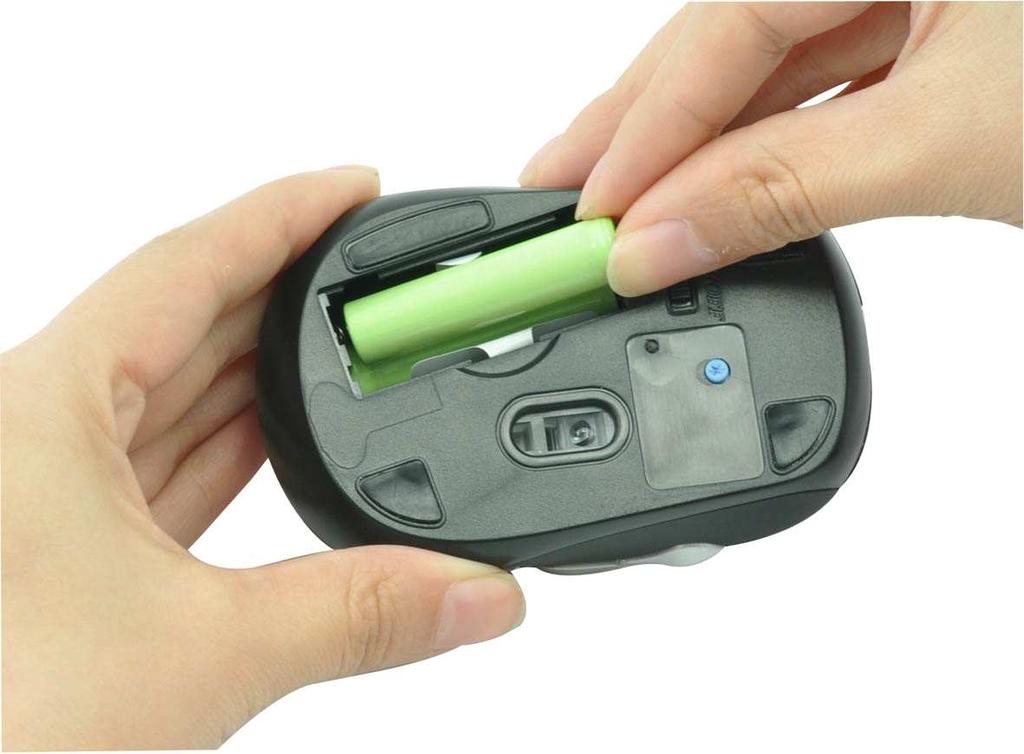 3. Replace the battery compartment cover back onto your mouse until it locks securely.