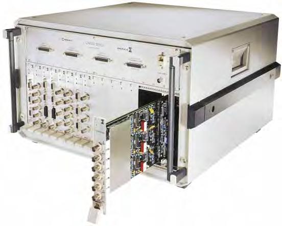 Provides power, computer interface and output connections for Endevco Models 428, 433, 436 and 482.