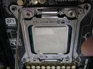 proper inserting, please ensure to match the four orientation key notches of the CPU with the four alignment