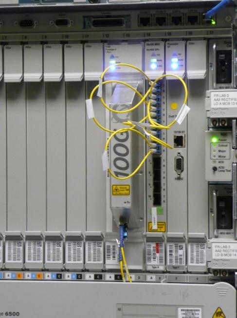 100G Tests Figure 2.4: Ciena 10 x 10 Gbit/s muxponders The OCLD transmission and reception interfaces at the bottom of the card were connected to the CN 4200 multiplexers at link extremities.