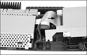 3.5-Inch Disk Drive (Intel-Based Models) 3.5-Inch Disk Drive (Intel-Based Models) To remove the 3.5-inch hard disk drive 1. Slide out the component drawer. 2.