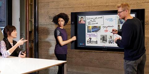 Overview Microsoft Surface Hub is a multi-touch collaboration device that unlocks the power of the group. Built for teamwork, Microsoft Surface Hub works beautifully in the modern workplace.
