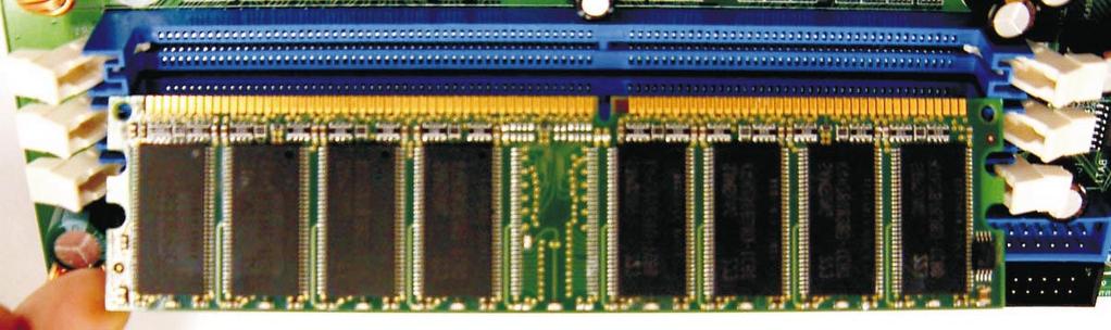 2.3 Installation of Memory Modules (DIMM) P4i65GV motherboard provides two 184-pin DDR (Double Data Rate) DIMM slots, and supports Dual Channel Memory Technology.