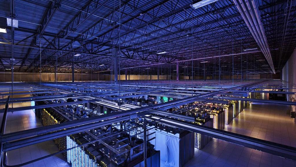 Develop in the cloud and deploy anywhere Bridge existing investments with new digital initiatives Increase software velocity without compromising security or sacrificing control Cisco-Google Solution
