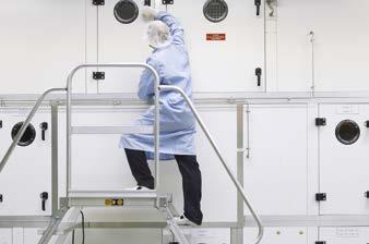 Simple integration into cleanroom wall system Programmable and fully automated