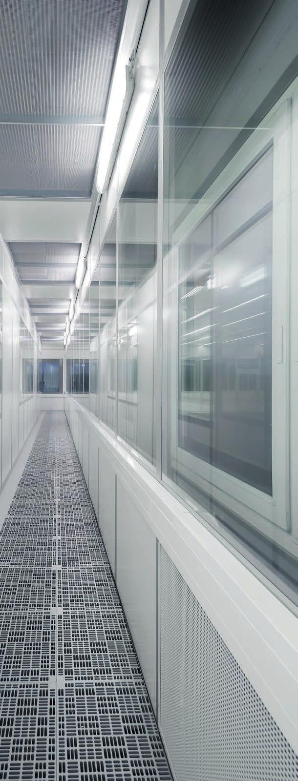 ELECTRONICS AND SEMICONDUCTORS Wall systems Ceiling systems Door systems All wall systems comply with the EN ISO 14644-4 cleanroom specification and are certified by the Fraunhofer institute.