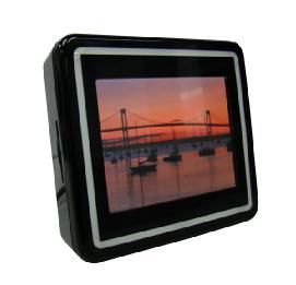 Digital Photo Frame With