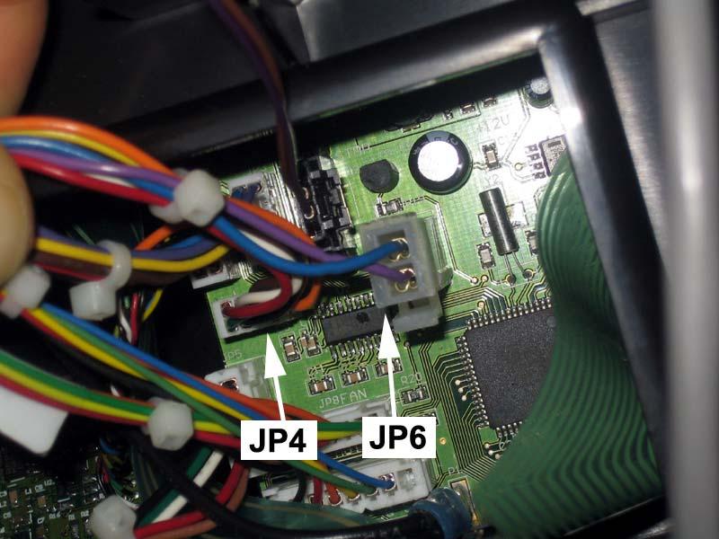 Turn the unit off. 2. Ensure the communication cable (715-3772) between the Display and CCB are firmly connected. a. COMM (JP2) connector on the bottom of the display. b. Power cable is plugged into the JP6 on the CCB.