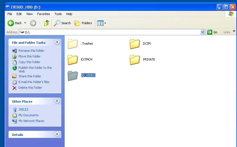 In the [My Computer] window, locate the icon labeled [Everio HDD] and [Removable Disk].