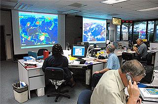 Regional Response Coordination Centers (RRCCs) Coordinate regional
