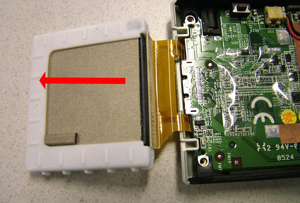 Removing the Battery To remove the battery, first remove the bottom cover (see section Removing the Bottom Cover) and then follow the steps below: 1.