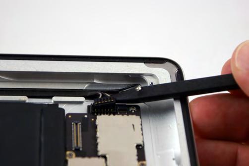 You can now remove the lightening port/connector from the ipad 4.