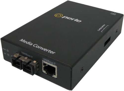 Perle PoE/PoE+ 10/100 Ethernet Media