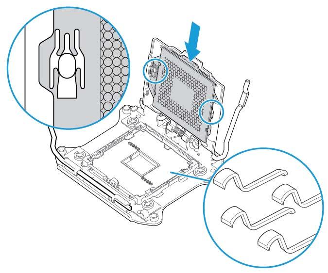 9. Install the processor. Verify that the processor is fully seated in the processor retaining bracket by visually inspecting the processor installation guides on either side of the processor.