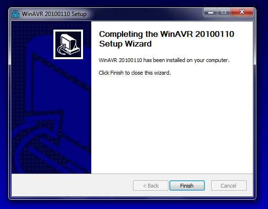 yes it will install WinAVR.