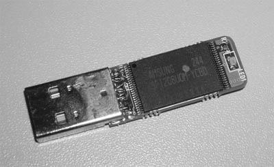 This IC is useful for mass data storage such as jpeg or bitmap files. This is no stranger! Normally this chip is found in Thumb Drives today.