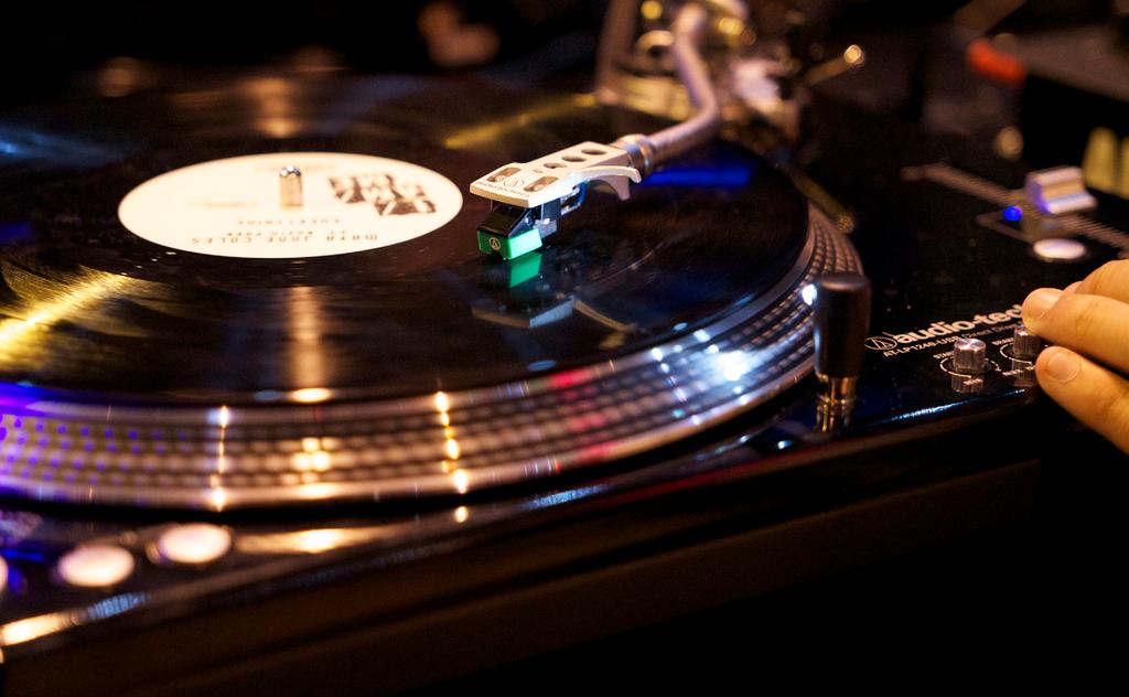 TURNTABLES Built to deliver exceptional music reproduction