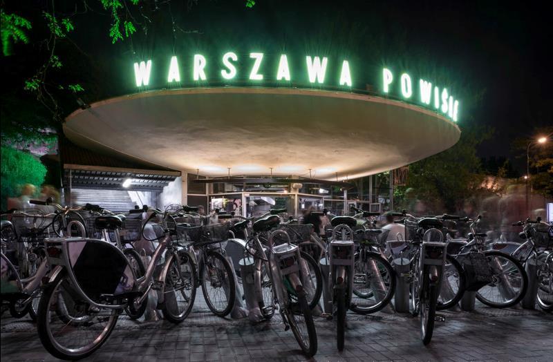 Motivation: image-level labels are plentiful Public bikes in Warsaw during
